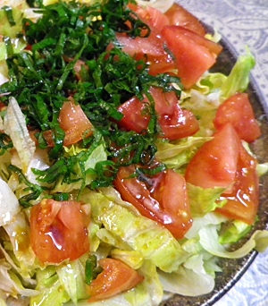 トマトレタスの和風大葉サラダ