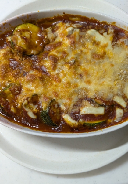 大量消費！ズッキーニとミートソースのチーズ乗せ焼き